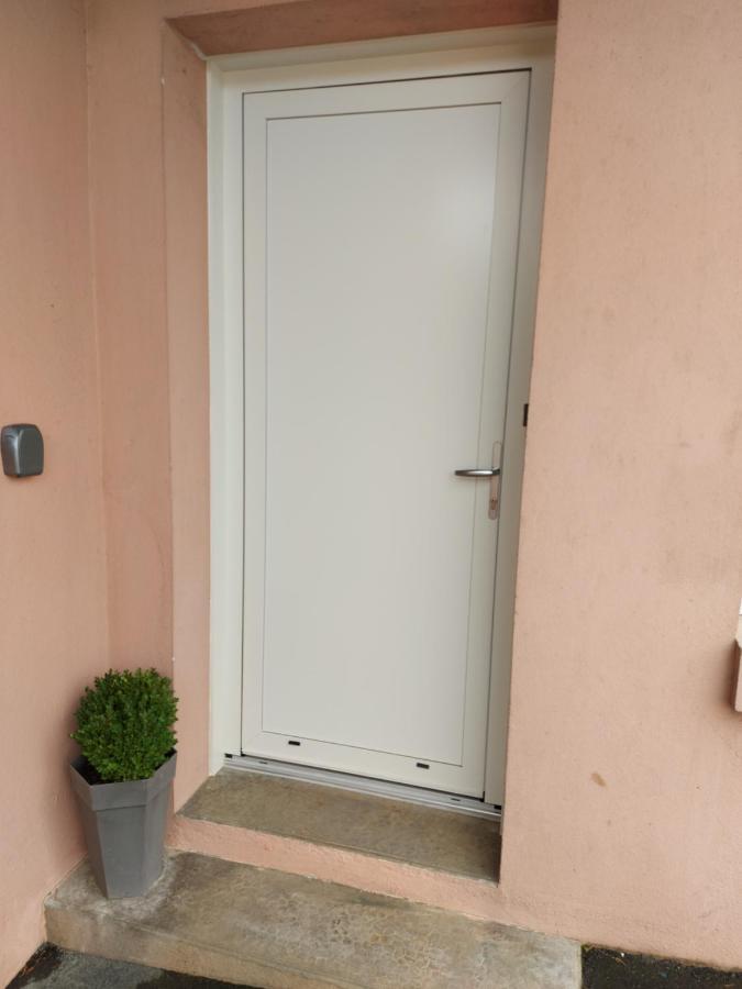 Studio 6 Le Boupère Exterior foto